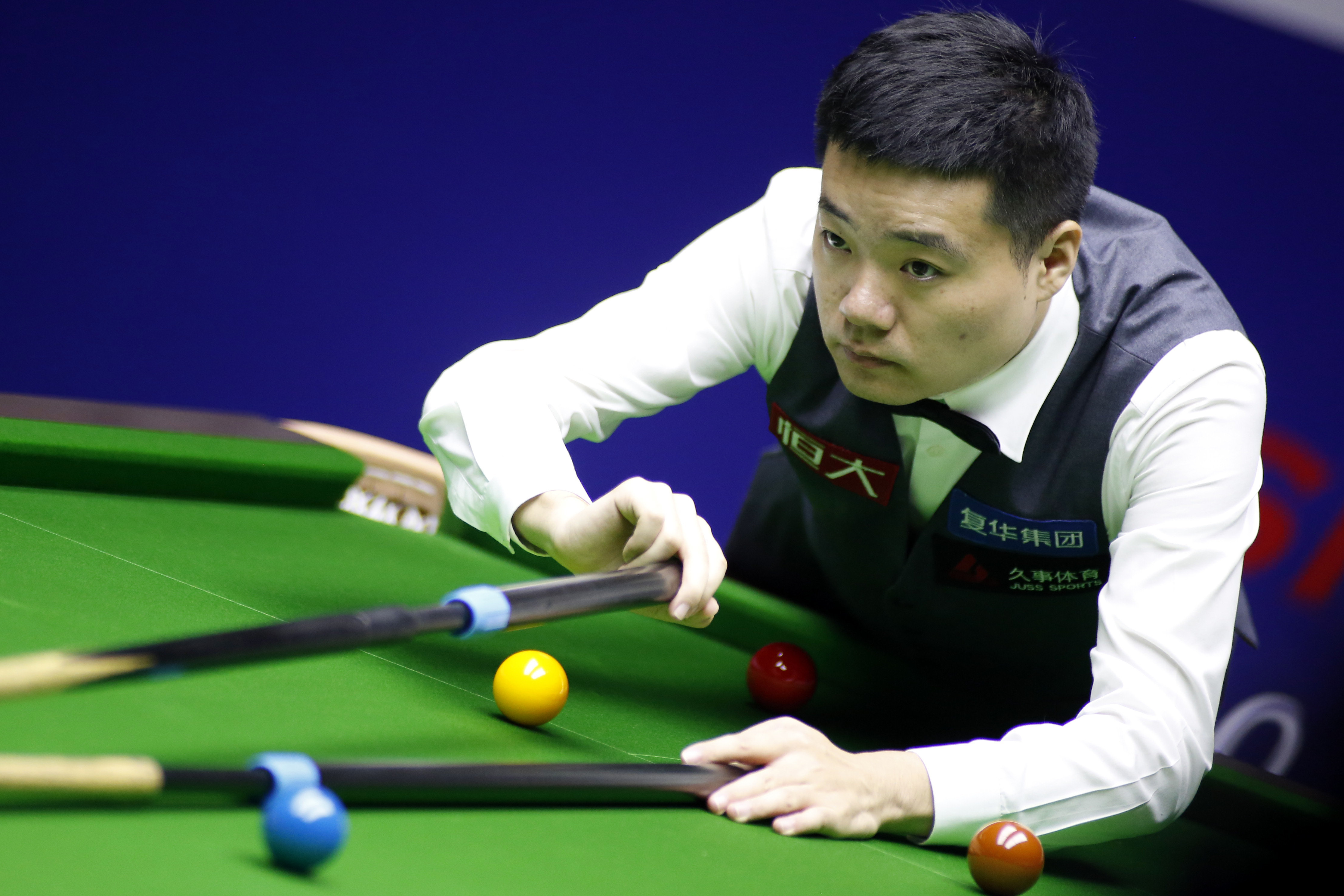 从阿贾克斯 从阿贾克斯