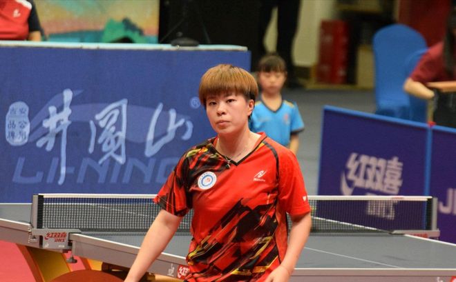 刻引发了球 刻引发了球