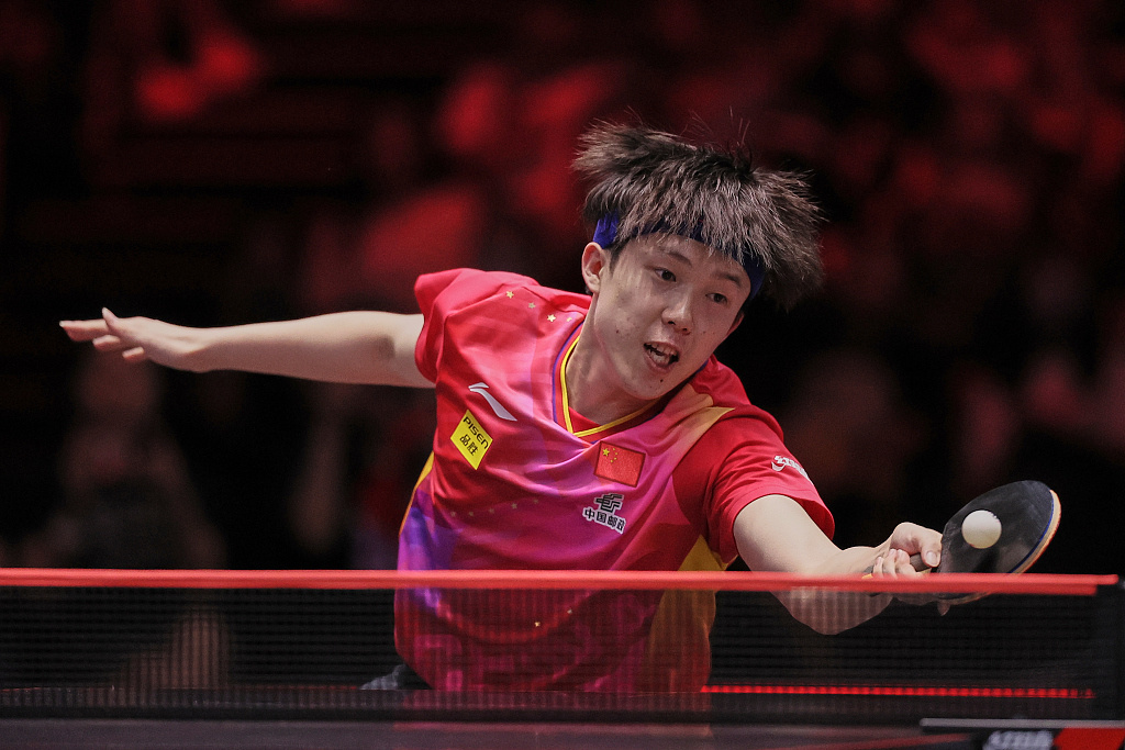 德尼亚：费尔明未来会入选国家队；对贝尔纳尔的伤病感到遗憾